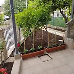 Traditional Stone House-ideal For Families