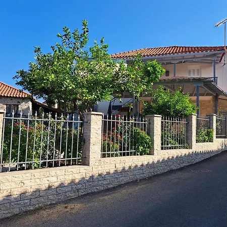 Holiday home Traditional Stone House-ideal For Families