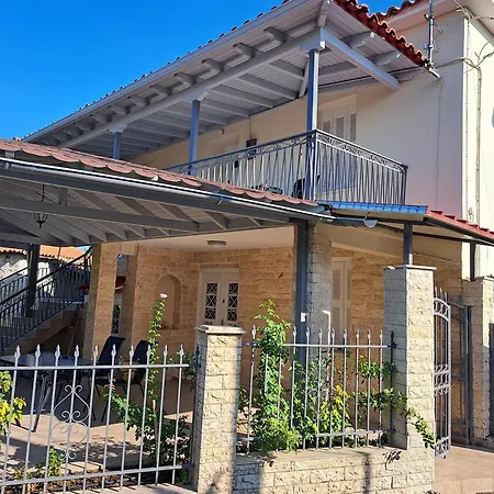 Prázdninový dům Traditional Stone House-ideal For Families