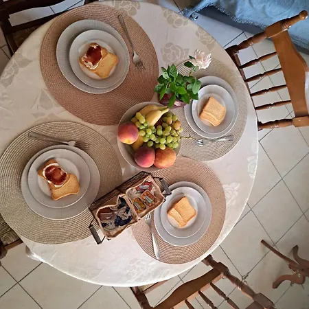 Semesterbostad Traditional Stone House-ideal For Families