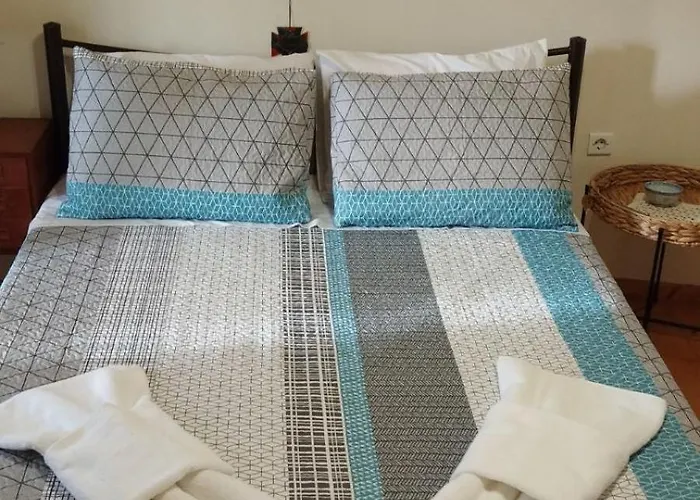 Feriehus Traditional Stone House-ideal For Families